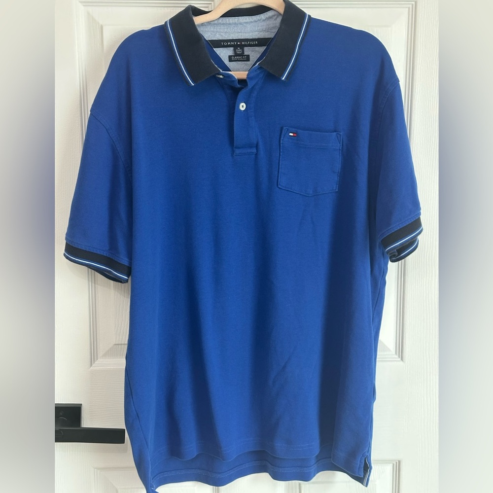 Tommy Hilfiger Man Shirt Clasic Fit Blue Size XL  100% Cotton Short Sleeves Polo